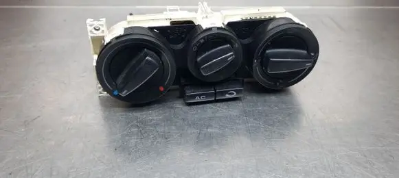 Skoda Octavia Mk1 (1U) Air conditioning/heating control unit 