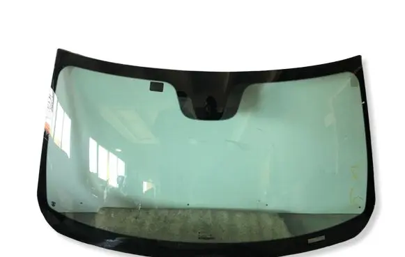 Dodge RAM 1500 DS Front windscreen/windshield window 43R000028