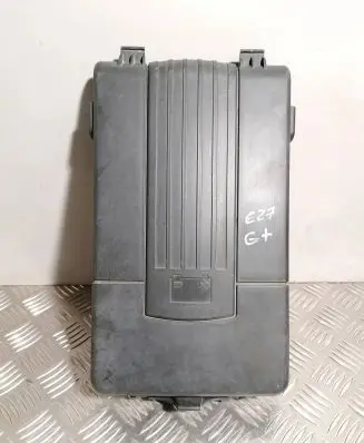 Skoda Octavia Mk2 (1Z) Battery box tray cover/lid 1K0915443A