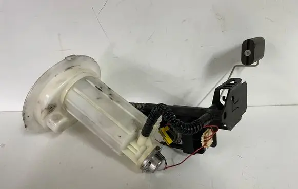 BMW 6 E63 E64 Fuel level sensor 6764072