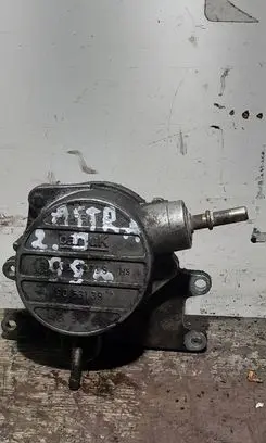 Opel Astra G Vacuum pump 9053139