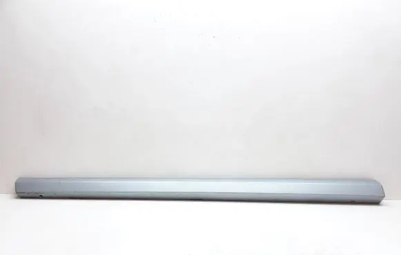 Volvo V70 Front door trim (molding) 39851236