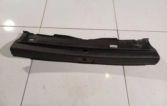 Volkswagen Golf Plus Other trunk/boot trim element 5M0863459C