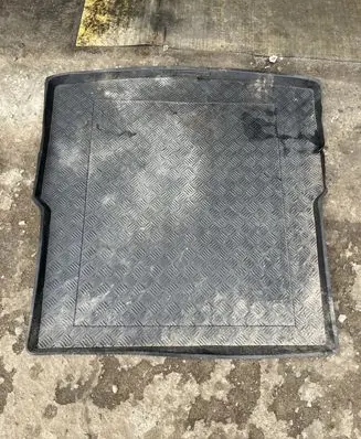 Toyota Avensis T270 Trunk/boot mat liner 