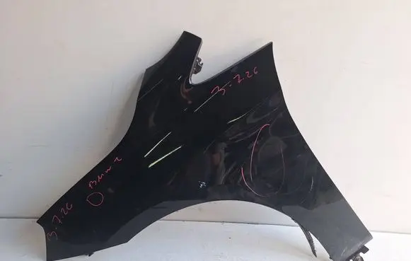 BMW 2 F46 Fender