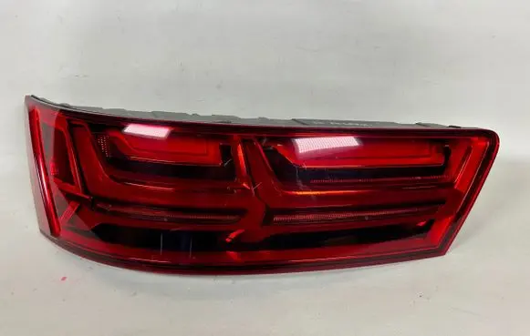 Audi Q7 4M Rear/tail lights