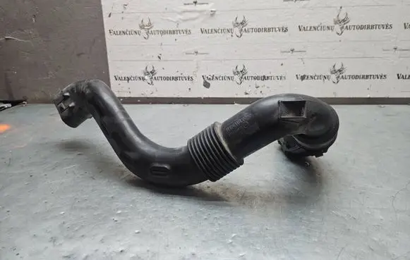 Renault Captur Air intake duct part 165556691R LSA927 70530763