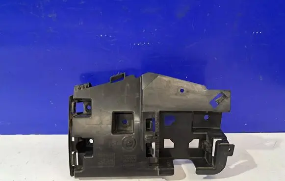 Volvo V60 Rear bumper mounting bracket 31352284