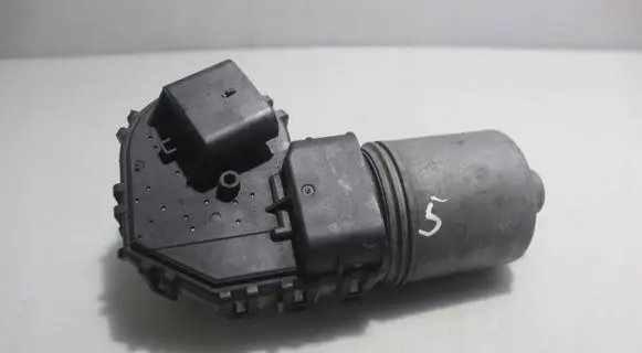Ford Mondeo Mk III Wiper motor 0390241702
