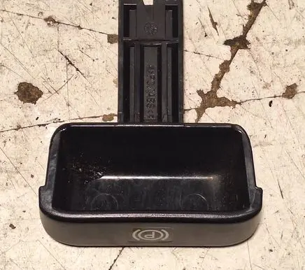 Mercedes-Benz C W203 Hand brake release handle 2034270620