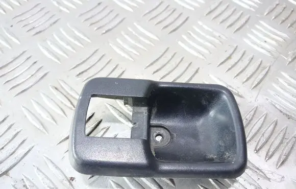Audi 100 200 5000 C3 Other front door trim element 443837235A