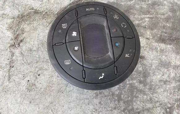 Renault Espace - Grand espace IV Climate control unit 8200028447A 09380429F 0429H317000379