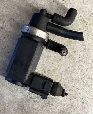 Audi A6 S6 C5 4B Turbo solenoid valve 059906627B 72290322