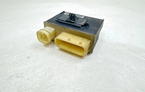Glow plug pre-heat relay