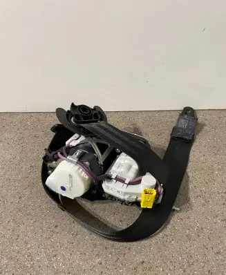 Audi A8 S8 D4 4H Front seatbelt 4H0857706A 34058698