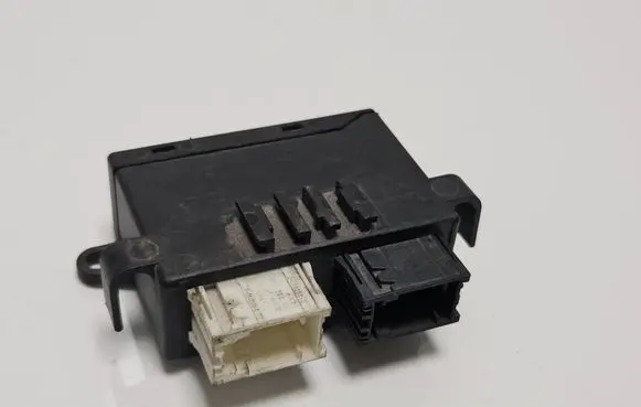 BMW 3 E46 Wing mirror control module 61318386427 05021800 110187