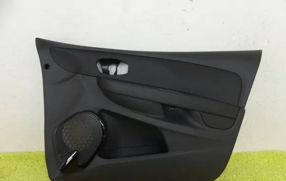 Renault Clio IV Front door card panel trim 809000633r