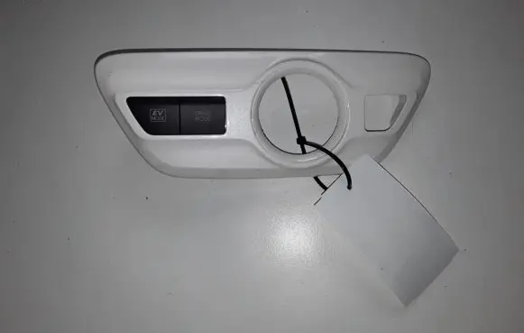 Toyota Prius (XW50) Other switches/knobs/shifts 5884147050