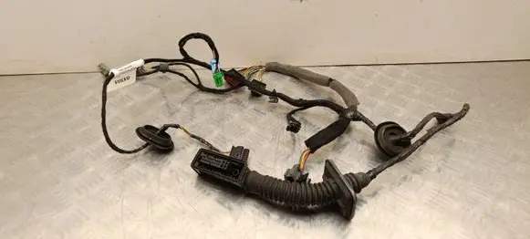 Volvo XC40 Front door wiring loom 32218833