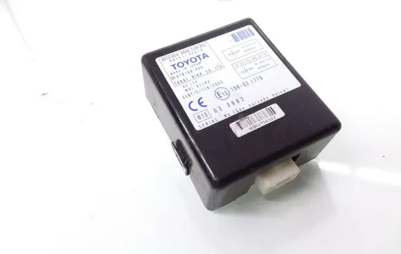 Toyota Corolla Verso E121 Door central lock control unit/module 897410F010