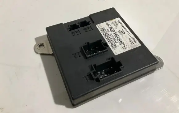 Mercedes-Benz E W211 Comfort/convenience module 2115452132