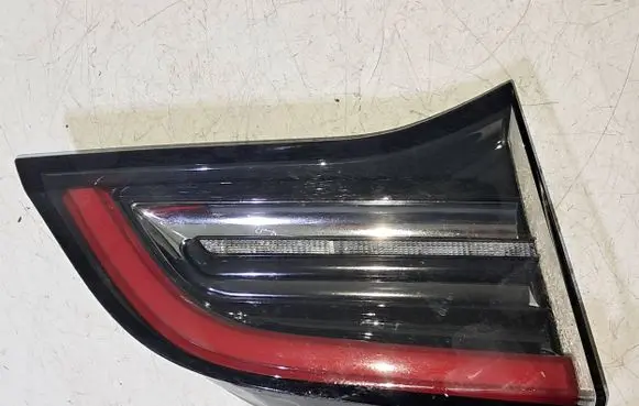 Tesla Model 3 Tailgate rear/tail lights