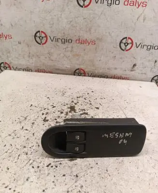 Renault Megane II Electric window control switch 156018090