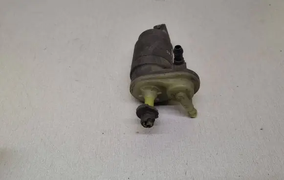 Opel Vectra C Windscreen/windshield washer pump 24439254