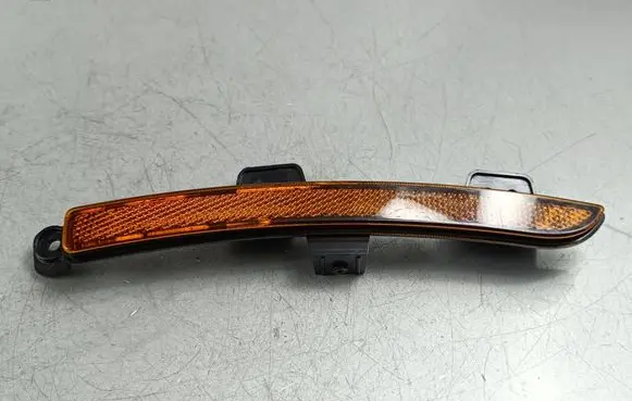 KIA Sorento IV Front reflector 921A2R5000