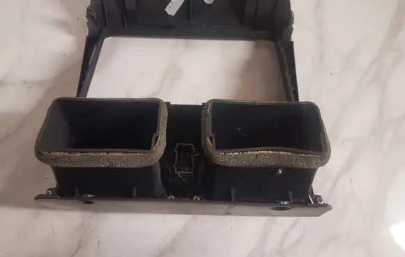 Honda CR-V Dash center air vent grill 77250S9AA0130