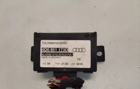 Audi A8 S8 D2 4D Alarm control unit/module 4D0951173D