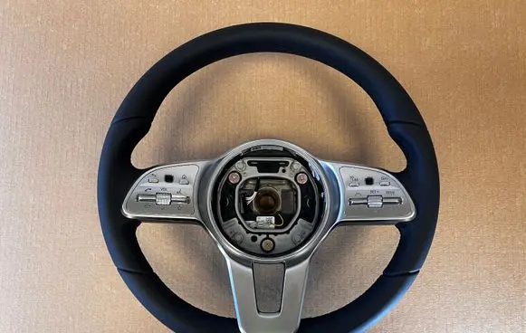 Mercedes-Benz GLC AMG Steering wheel A0004609901