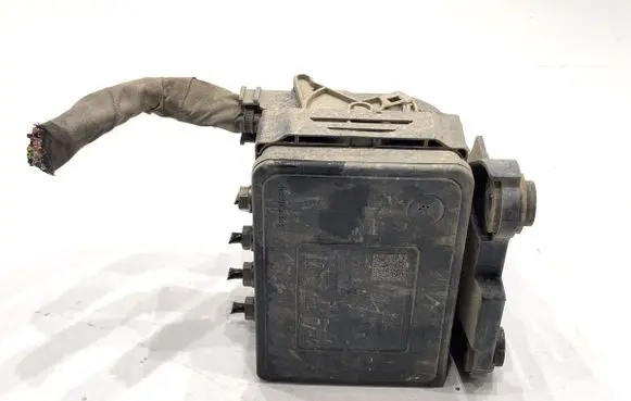 Volkswagen PASSAT B8 ABS Pump 5Q0614517DG