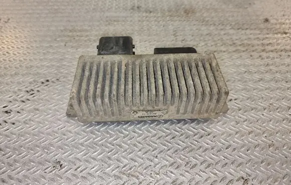 Glow plug pre-heat relay