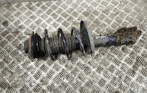 Hyundai i40 Front shock absorber/damper 546613Z130