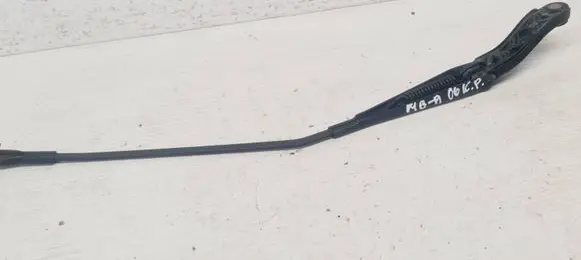 Mercedes-Benz A W169 Front wiper blade arm A1698200140