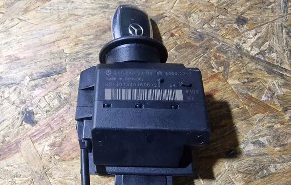 Mercedes-Benz E W211 Ignition lock 21154523085323