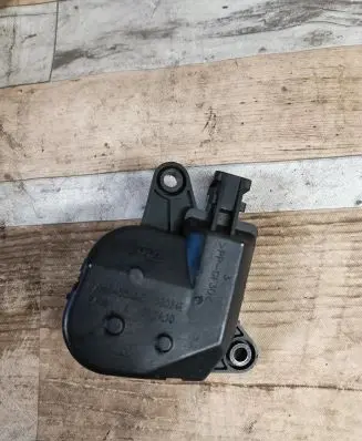 Chrysler Pacifica Air flap motor/actuator 04885465AA