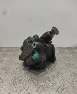 Volkswagen PASSAT B5 Power steering pump