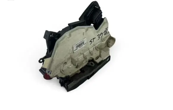 Volkswagen Jetta VI Coupe door lock (next to the handle) 5K1837015D