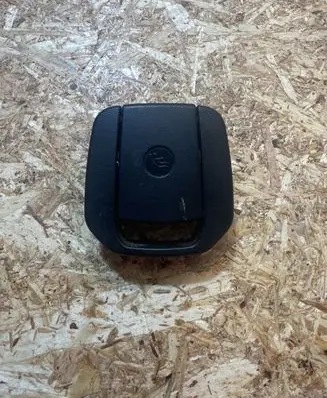 BMW 3 E90 E91 ISOFIX cover 7118673