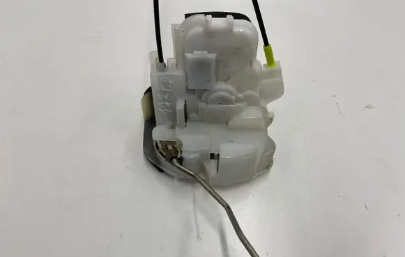 Subaru Forester SH Front door lock