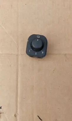 Volkswagen PASSAT B6 Wing mirror switch 1K0959565F 3205