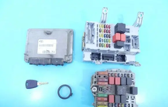 Fiat Palio Engine control unit/module ECU 46814445 IMPRK1142419