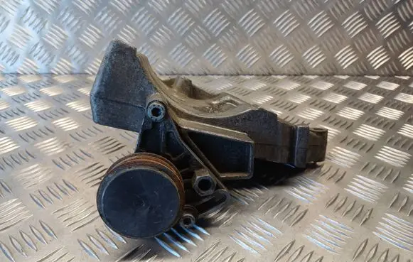Volkswagen PASSAT B5.5 A/C compressor mount bracket 06B260885D