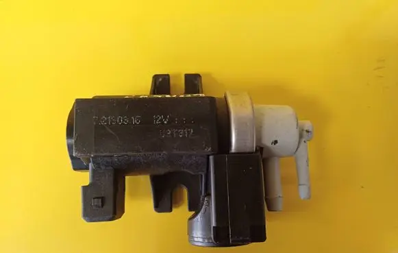 KIA Carens I Turbo solenoid valve 72190316