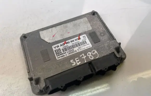 Skoda Fabia Mk1 (6Y) Engine control unit/module ECU 03D906023B