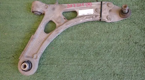 Citroen DS7 Crossback Front lower control arm/wishbone 