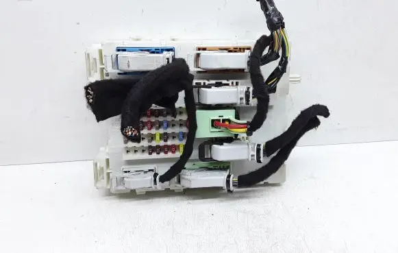 Volvo V40 Fuse module 31394963