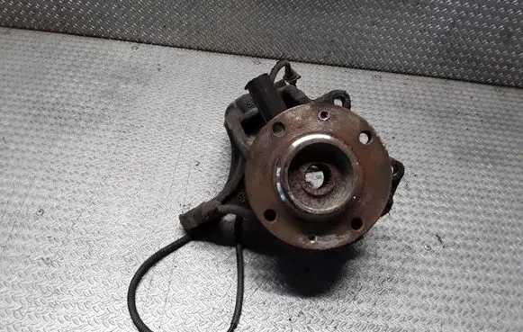 Peugeot 207 Front wheel hub spindle knuckle